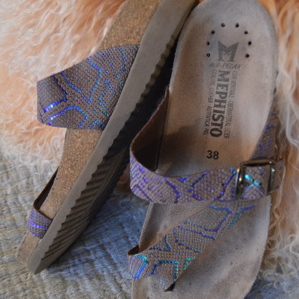 Mephisto Purple Shiny Snakeskin Sandals  EU 38